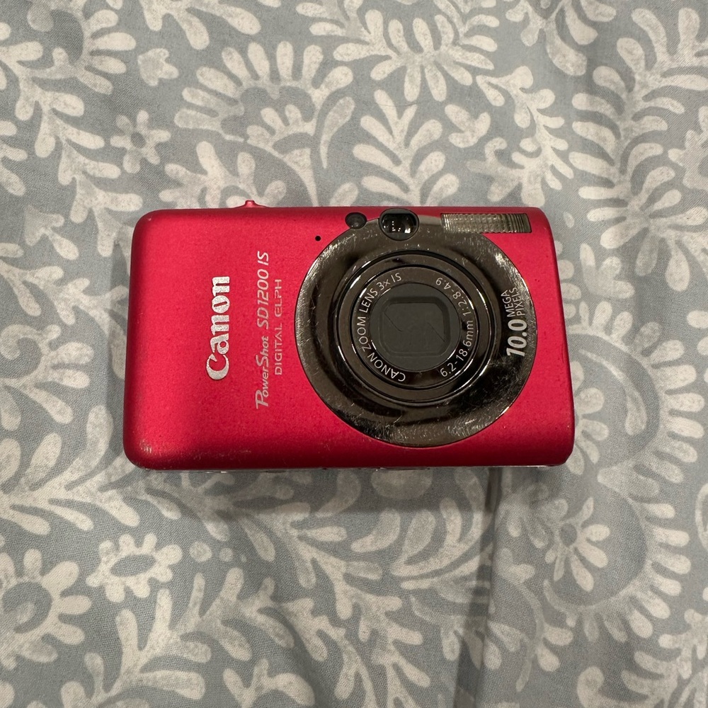 Canon PowerShot SD1200 IS Pink Digital Camera